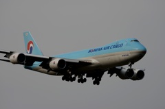 KOREAN 747-8F 到着　