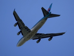 離陸　KOREAN 747-4B5