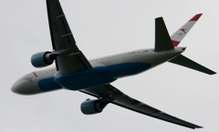 離陸（42）Austrian Air 777-2Z9