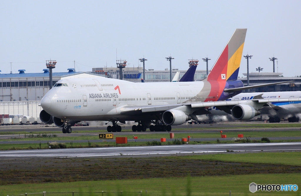 出発　ASIANA 747-400