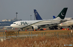 パキスタン航空機墜落、お悔やみ申し上げます