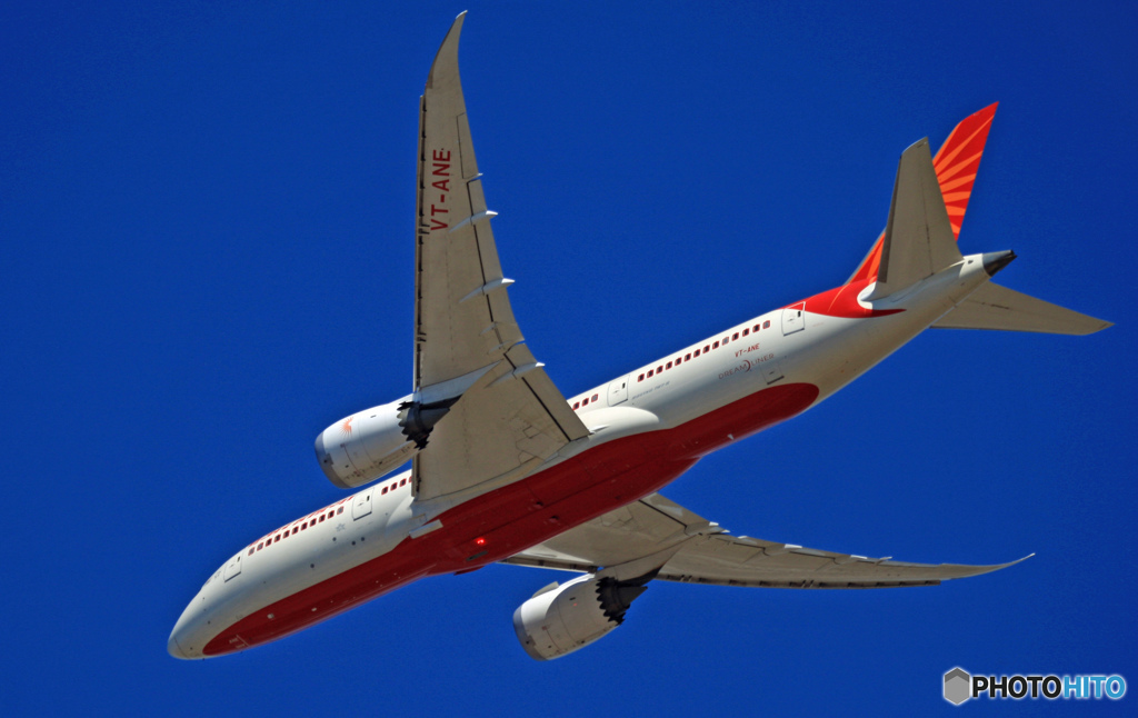 AIR INDIA 787-8 VT-ANE 飛び立ち　