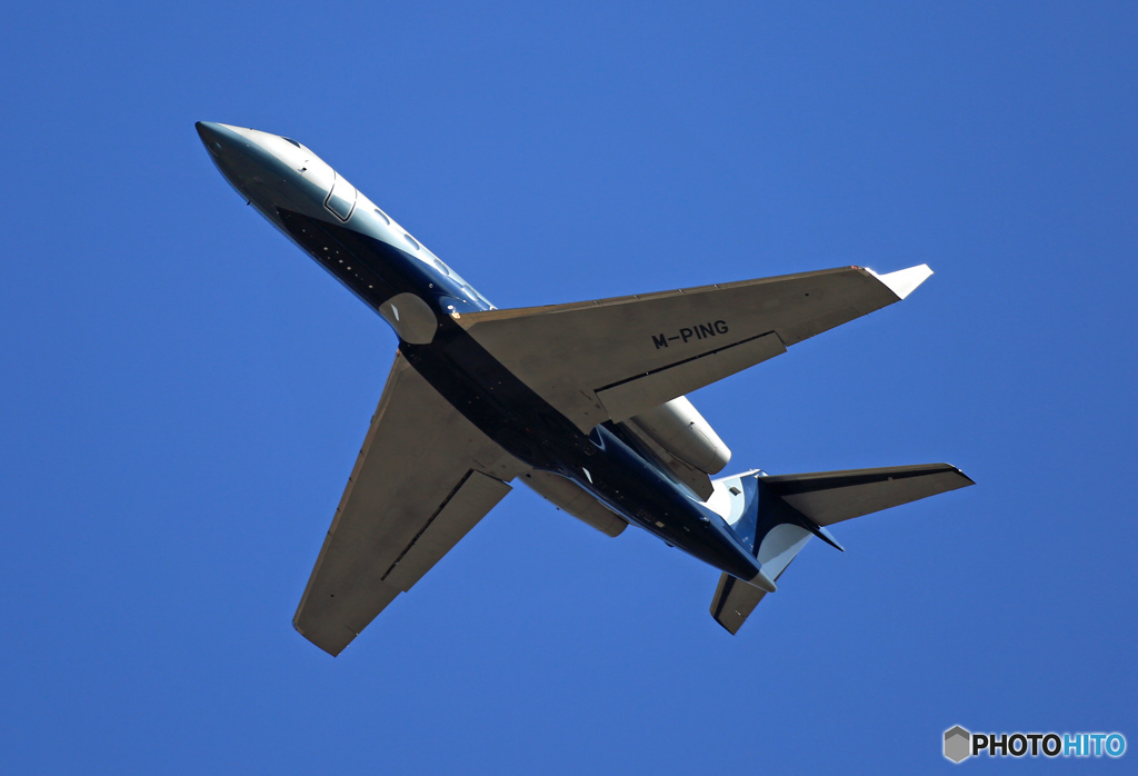 ✈private:Gulfstream G450 M-PING ☮Takeoff