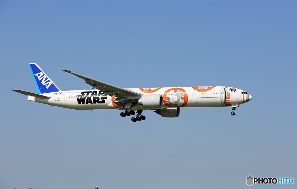 ☀ANA STAR WARS 777-381 JA789A着陸