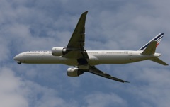 離陸（231）Air France 777-300