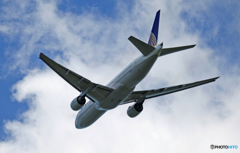 離陸 UNITED 777-222 N212UA 