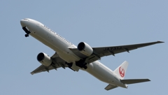 離陸（76）JAL 777-300ER 
