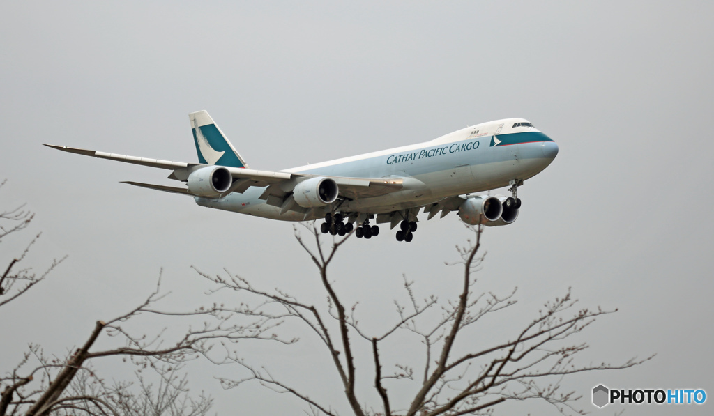 到着 Cathay 747-400F B-LJI