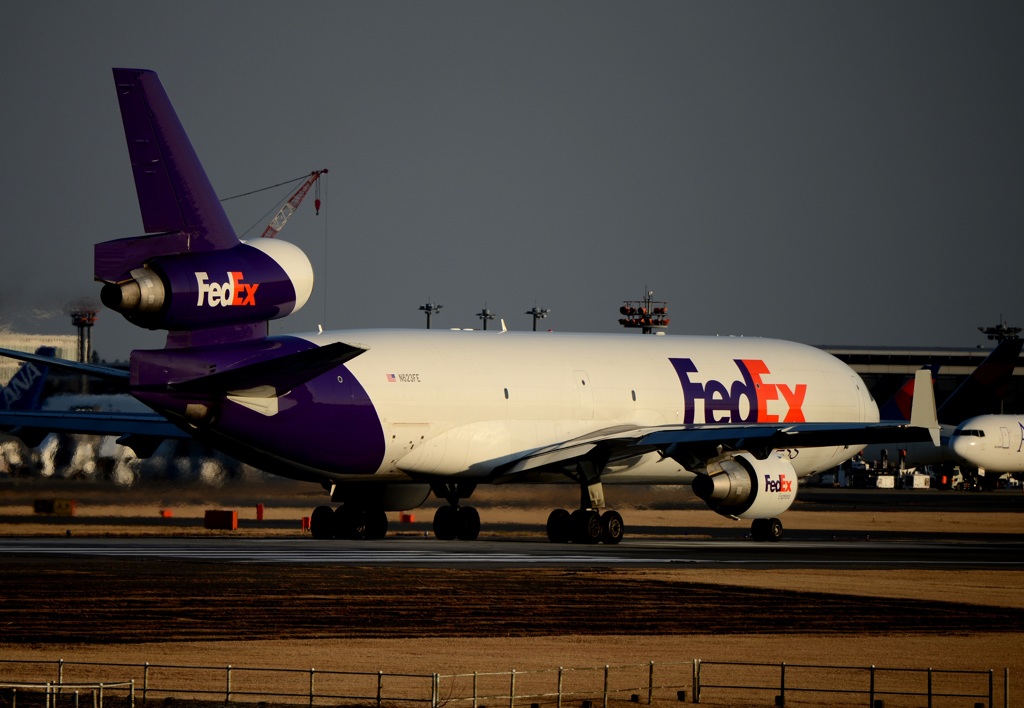 FedEx MD-11 離陸