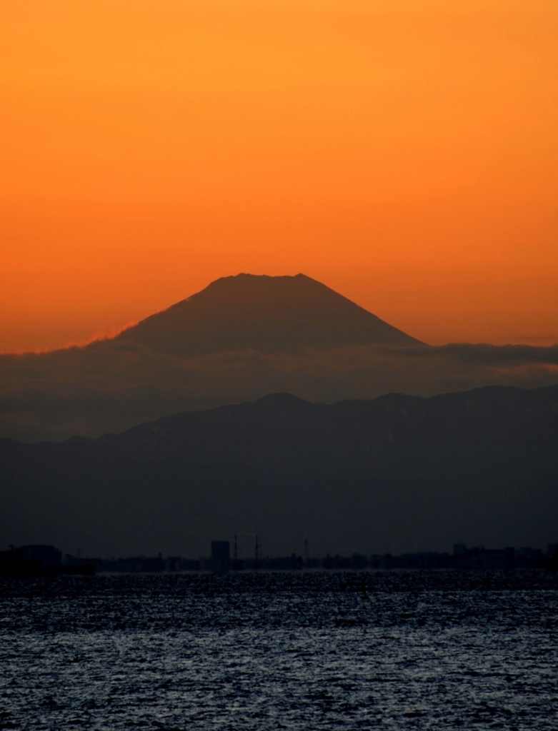 Fujiyama　暗い海