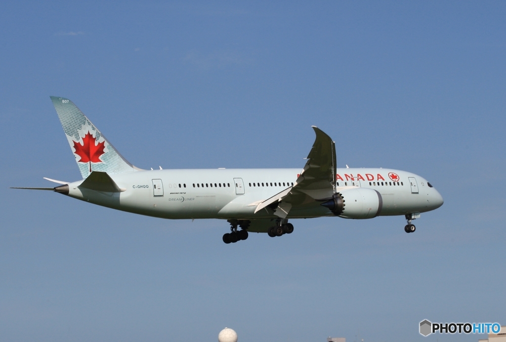 Air CANADA 787-8 到着　	