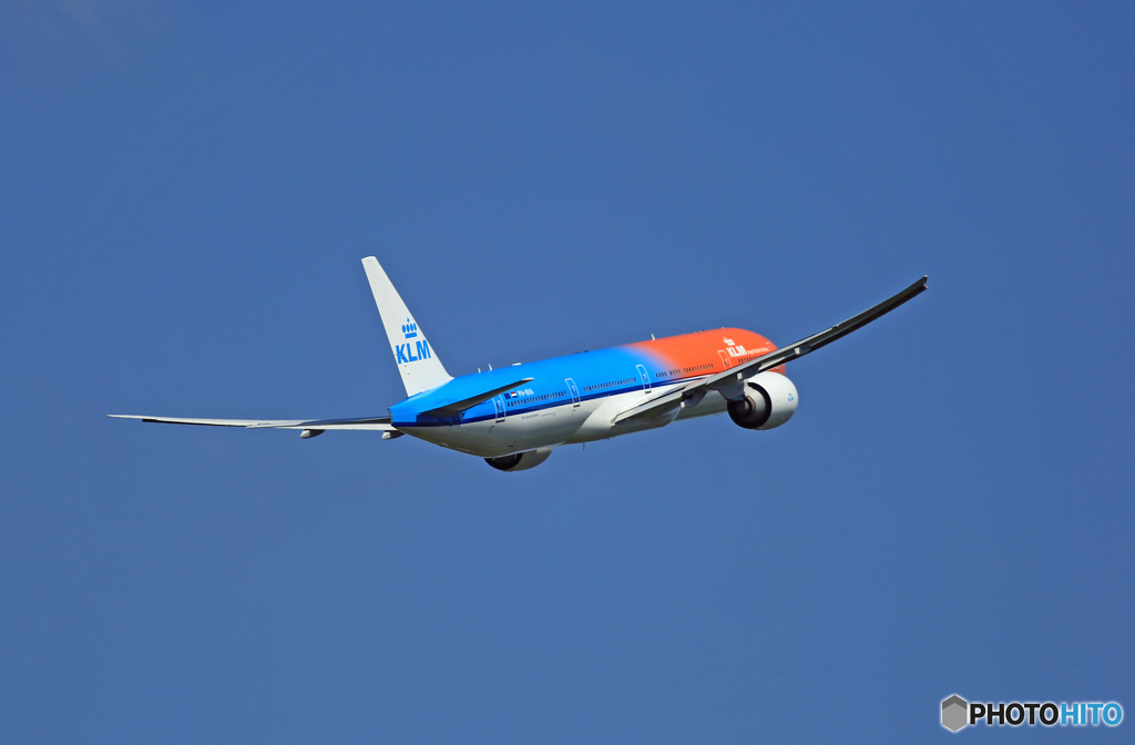 出発 KLM 777-306 PH-BVA オレンジP