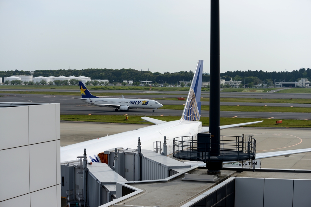 今話題の飛行機のかいしゃ？