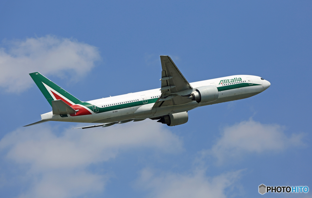 離陸 Alitalia 777-200 EI-ISO