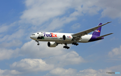 「そらー」 FedEx パンダ機 777-FS2 N885FD