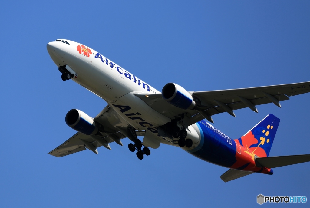 飛び立ち　Air Calin A330-202 