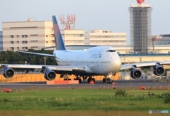 DELTA 747-400 N662US 出発　