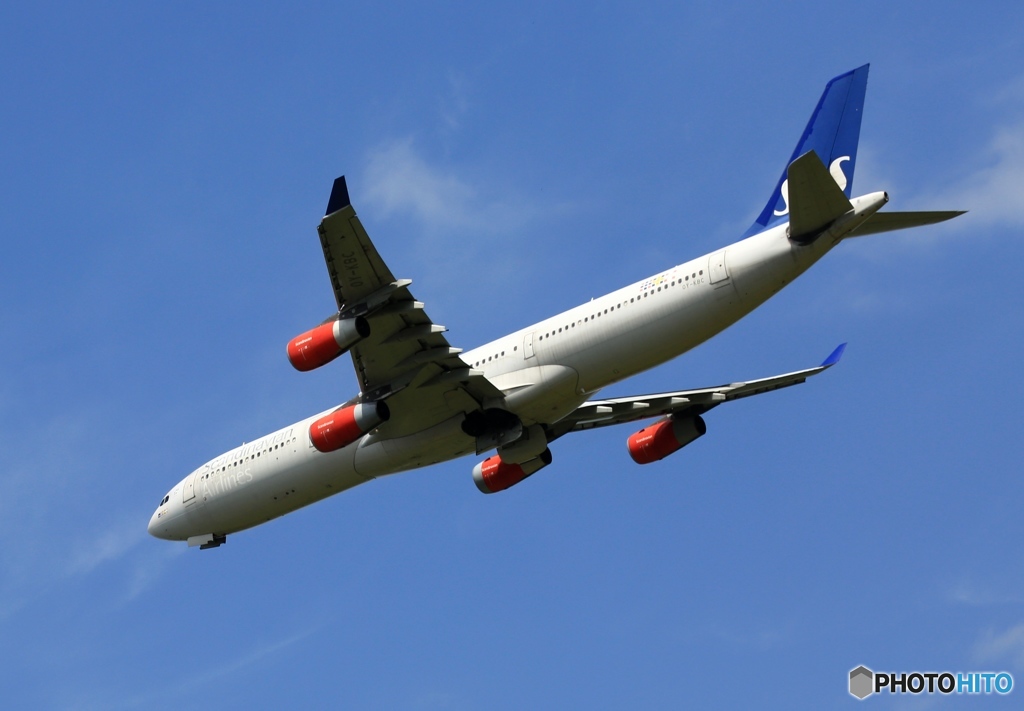 SAS A340-313 OY-KBC 出発　