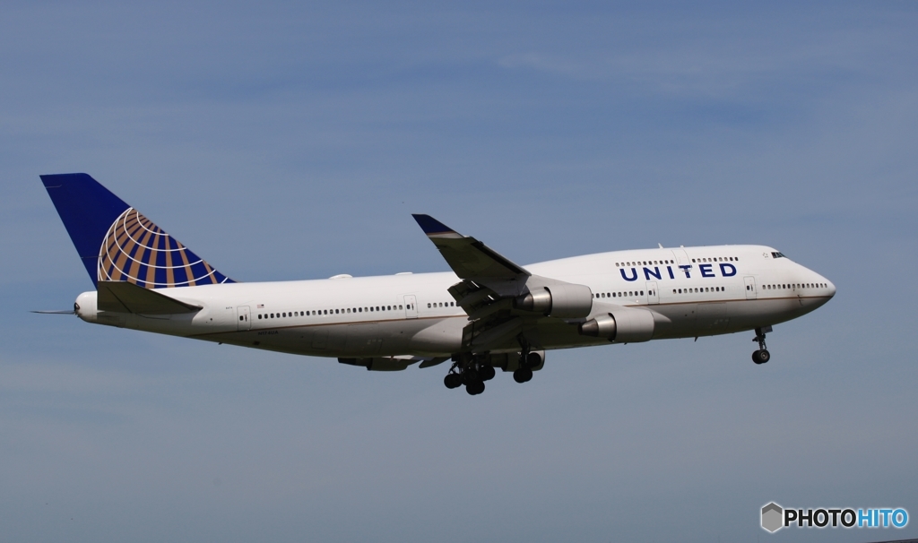 着陸　UNITED ７４７ジャンボ機　