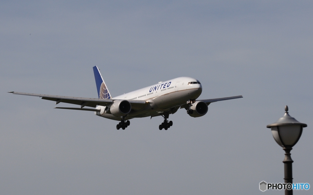UNITED 777-222 着陸