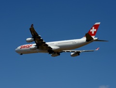 SWISS A340-313 飛び立ち