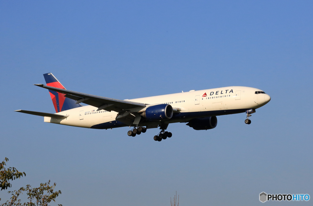 DELTA 777-232 N861DA 到着　