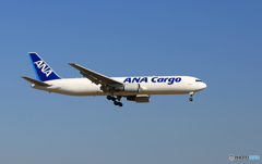 ☀ANA Cargo 767-381 JA601F 着陸 