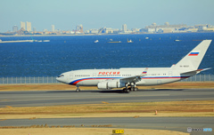 ✈きたーぁ ✈ロシア機 Ilyushin IL-96-300 