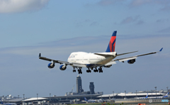 DELTA 747-400 N670US 着陸 