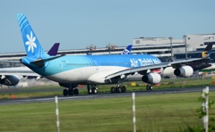 離陸 Air Tahiti Nui A340-313 