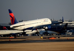 着陸 Delta 757-251