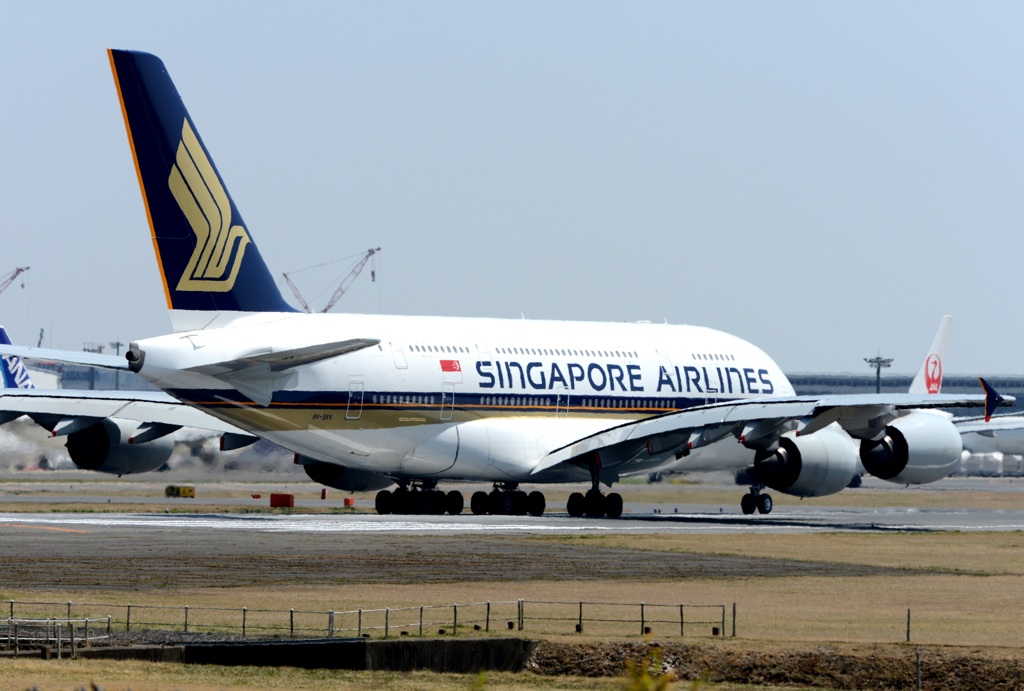 離陸 Singapore A380-841
