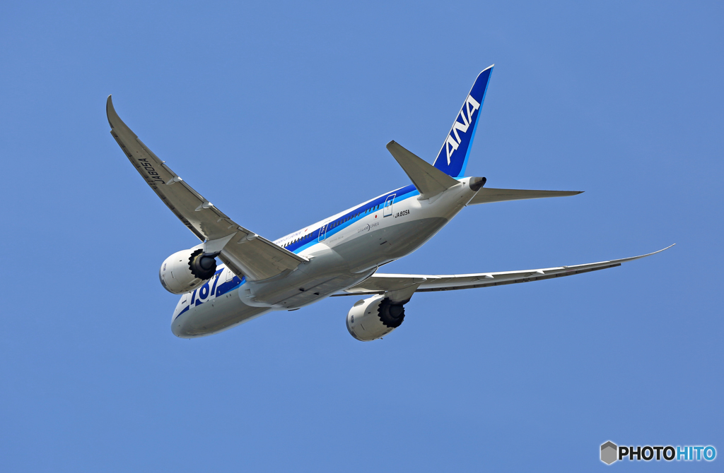 飛び立ち　ANA 787-8 JA805A