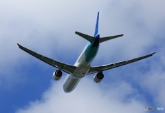 出発　Garuda 777-300