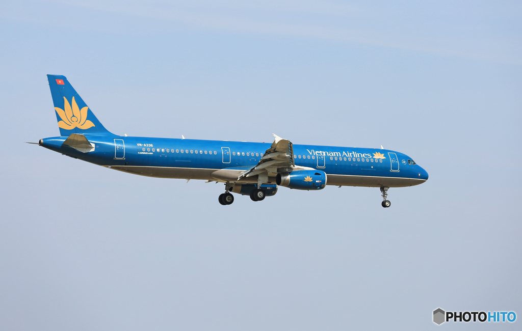 「晴れ」 Vietnam A321-231 VN-A336着陸