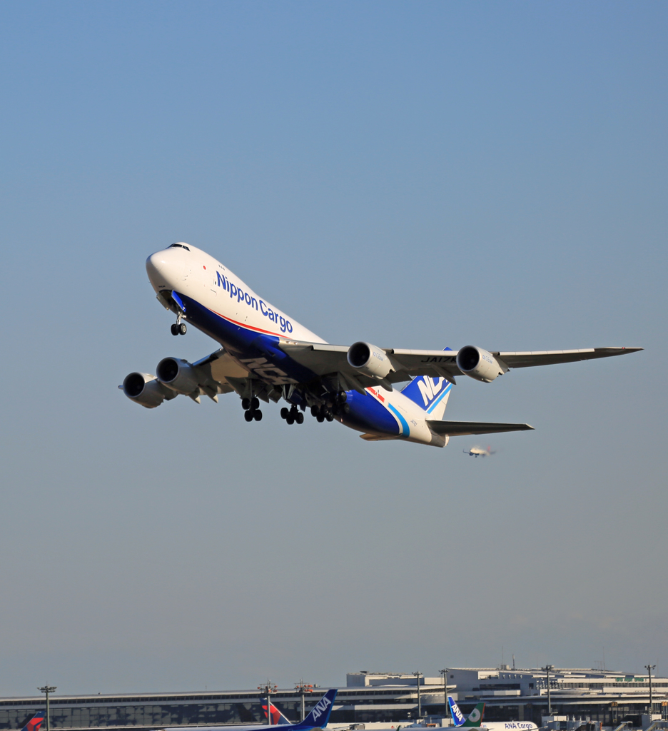 「空色」 NCA 747-8KZF JA17KZ出発