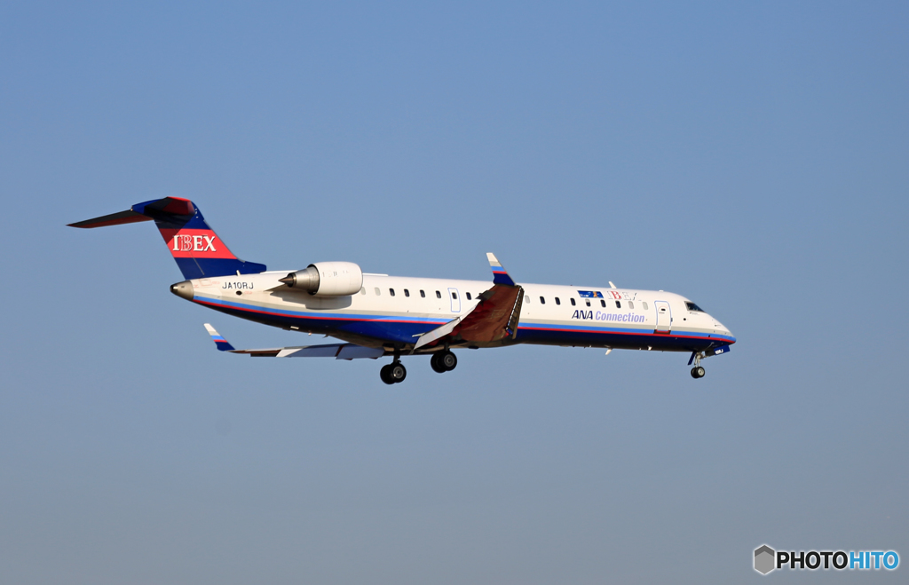 到着 IBEX ﾎﾞﾝﾊﾞﾙﾃﾞｨｱ CRJ-700 JA10RJ