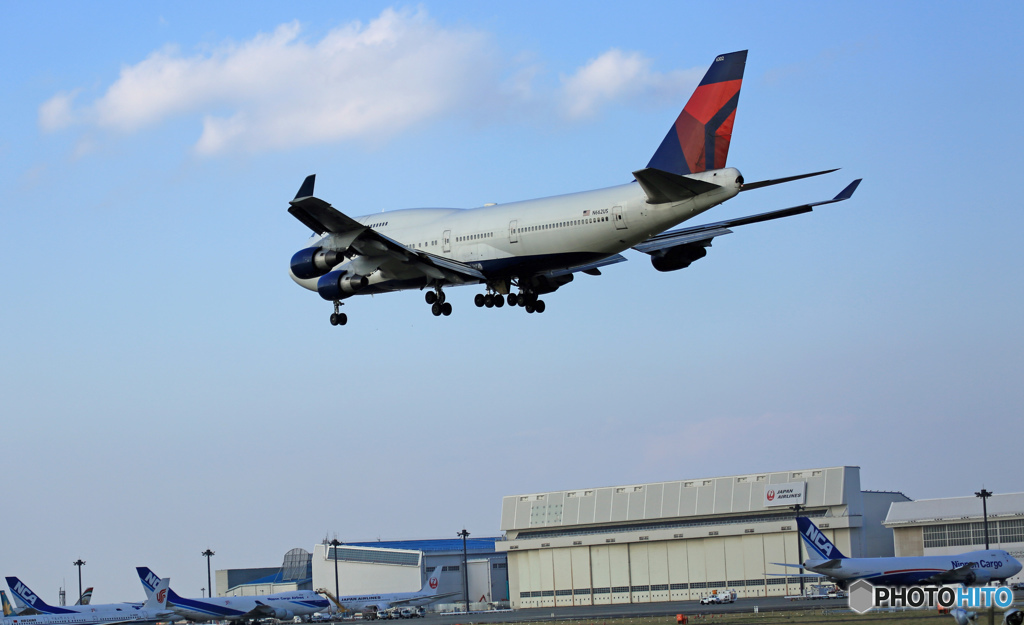 着陸 Delta 747-400  N662US