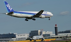 着陸（193）ANA 767-381 