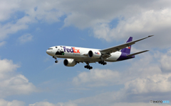 「ぶるー」 FedEX 777-FS2 N885FD Landing 「ぶるー」 FedEX 777-FS2 N885FD Landing