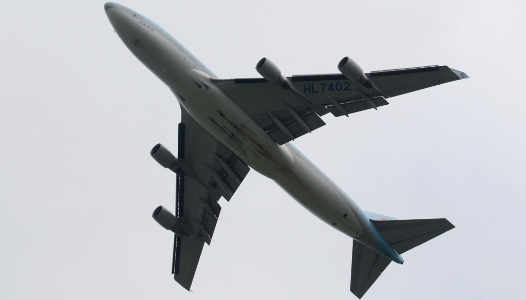 離陸（17）Korean 747-406 