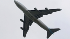 離陸（17）Korean 747-406 