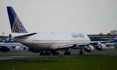 出発（219） UNITED 747-400 
