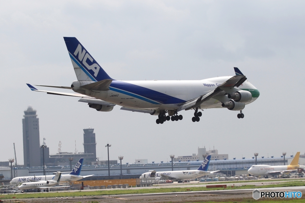 NCA 747-400F 到着　