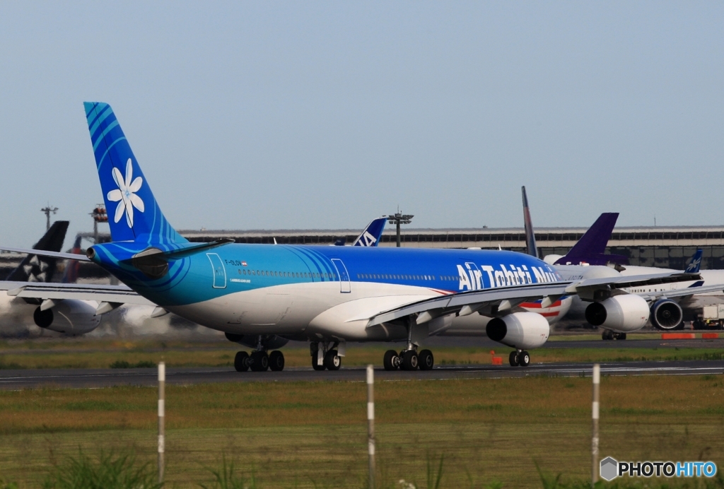 Air Tahiti Nui A340-300 Takeoff 