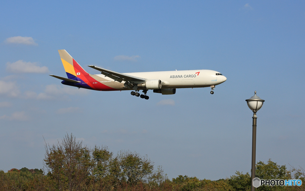 着陸 ASIANA Cargo 767-38EF HL7507