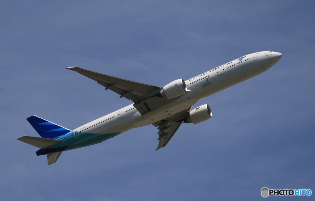 出発　GARUDA 777-3U3