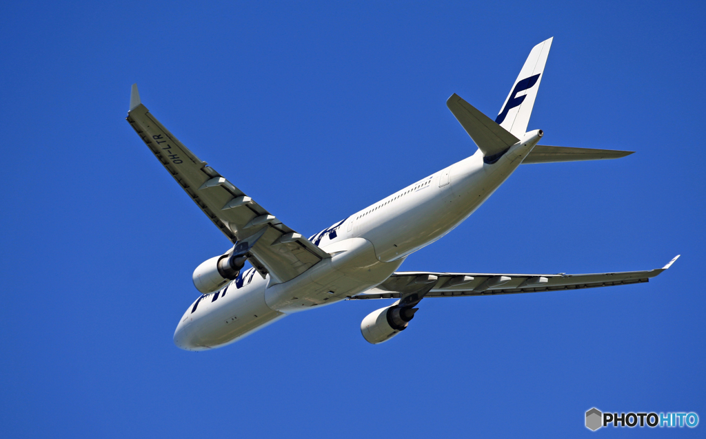 「青い空」Finnair A330-302 OH-LTR