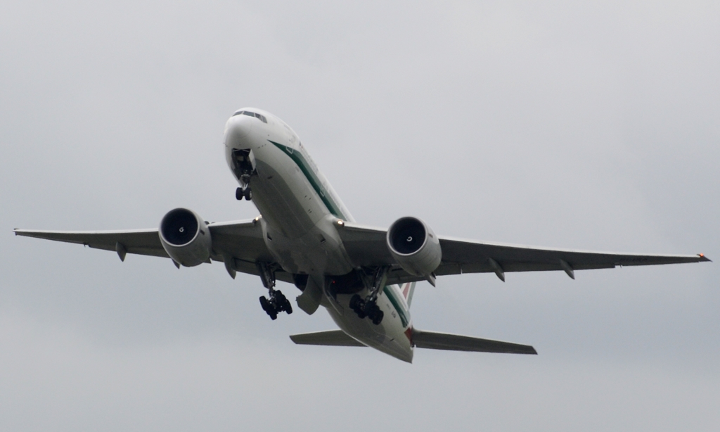 離陸（9-1）Alitalia 777-200ER [a]