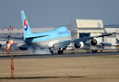 KOREAN Cargo 747-8F 着陸